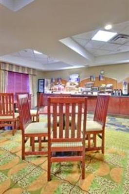 фото отеля Holiday Inn Express Hotel & Suites North Edmonton
