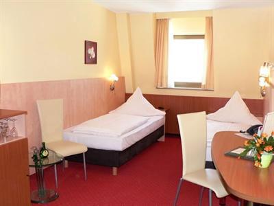 фото отеля Top Hotel Amberger