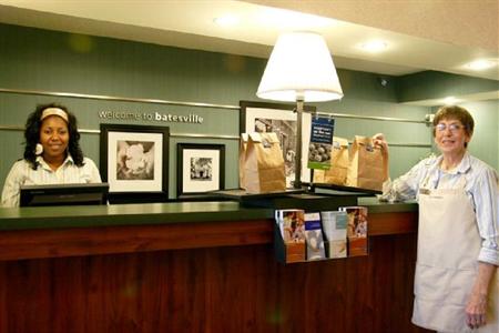 фото отеля Hampton Inn Batesville (Mississippi)