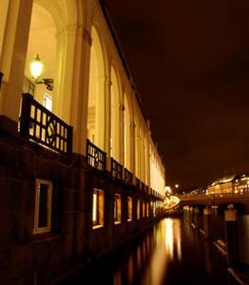 фото отеля Renaissance Hamburg