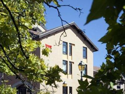 фото отеля Ibis Annecy Centre Vieille Ville Hotel