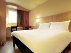 фото отеля Ibis Annecy Centre Vieille Ville Hotel