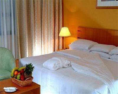 фото отеля Merweb Hotel Al Sadd Doha