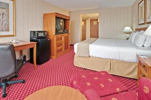 фото отеля Holiday Inn Express Chicago O'Hare