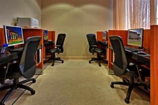 фото отеля Holiday Inn Express Chicago O'Hare