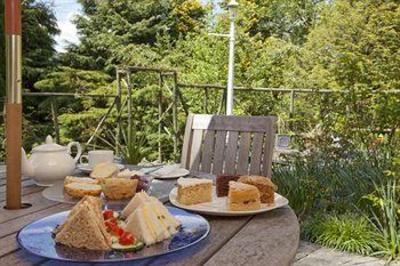 фото отеля Burn How Garden House Hotel Bowness-on-Windermere