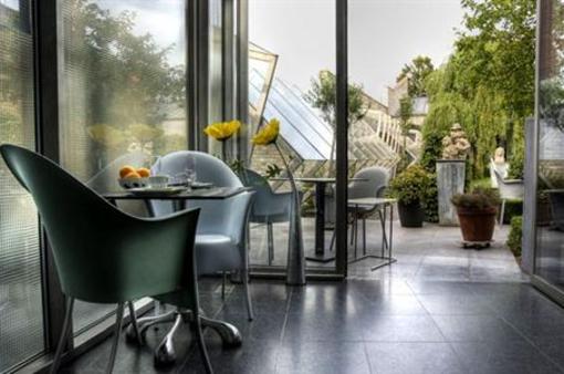 фото отеля Contrast Bed and Breakfast