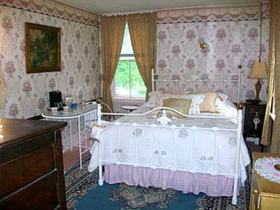 фото отеля Bridges Inn at Whitcomb House