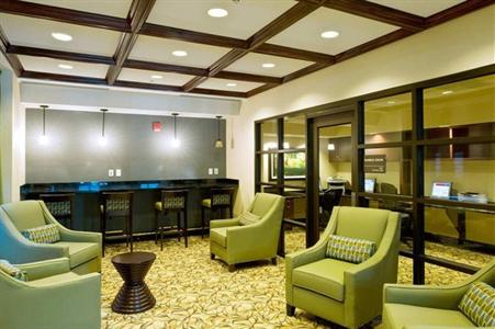 фото отеля Hampton Inn & Suites National Harbor / Alexandria Area