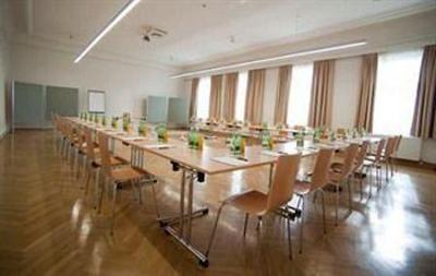фото отеля Cityhotel D&C St.Polten
