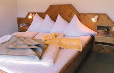 фото отеля Holiday Hotel Sunshine (Ferienhotel Sunshine)