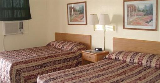 фото отеля Sportsman Inn