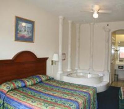 фото отеля Budget Host Caribou Inn