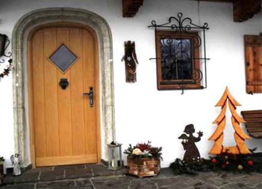фото отеля Bauernhof Ferienwohnung in St. Johann Oberburghof