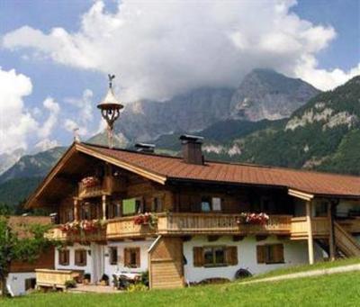 фото отеля Bauernhof Ferienwohnung in St. Johann Oberburghof