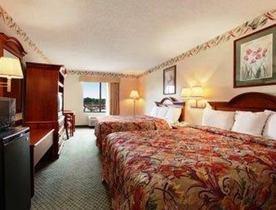 фото отеля Days Inn Louisburg