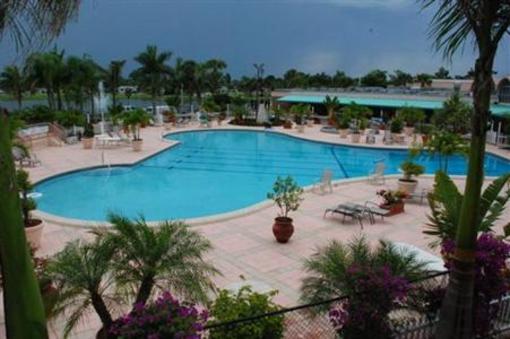 фото отеля Royal Inn Royal Palm Beach