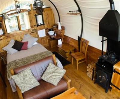 фото отеля Wagon Stays Luxury Bed & Breakfast Christchurch