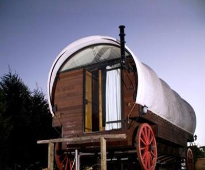 фото отеля Wagon Stays Luxury Bed & Breakfast Christchurch