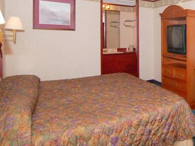 фото отеля Americas Best Value Inn & Suites - Warren Detroit