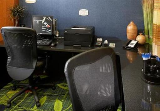 фото отеля Fairfield Inn & Suites Cumberland