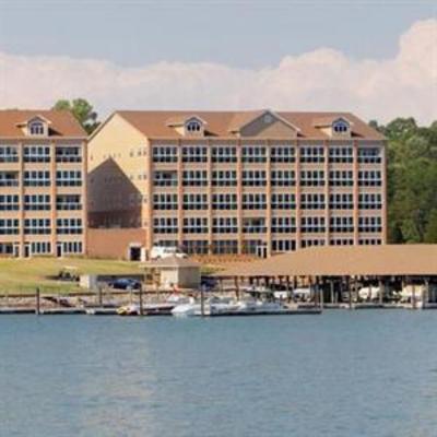 фото отеля Mariners Landing Golf and Lake Community