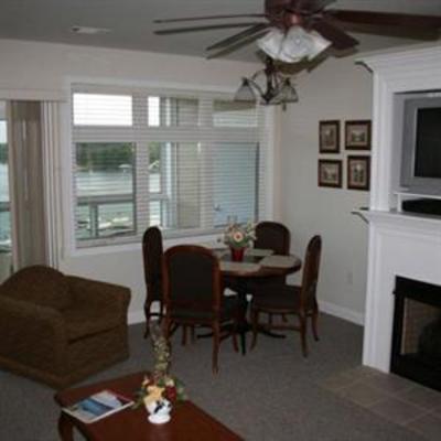 фото отеля Mariners Landing Golf and Lake Community