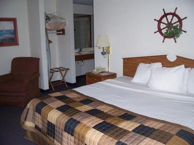фото отеля AmericInn Lodge & Suites Menominee