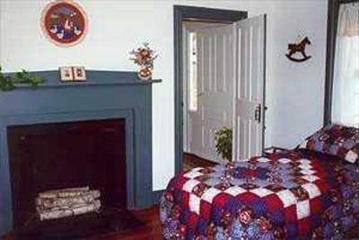 фото отеля Gilbert's Bed & Breakfast Rehoboth (Massachusetts)