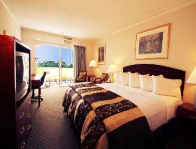 фото отеля Days Inn San Diego Downtown Convention Center