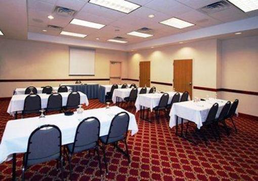 фото отеля Quality Inn & Suites Conference Center Bellville