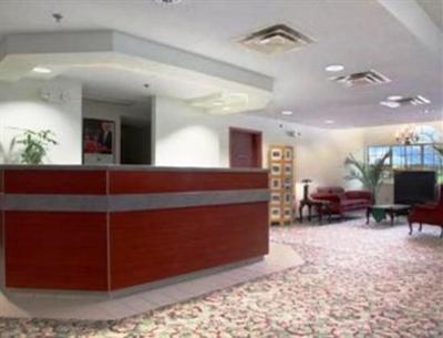 фото отеля Microtel Suites Mount Airy