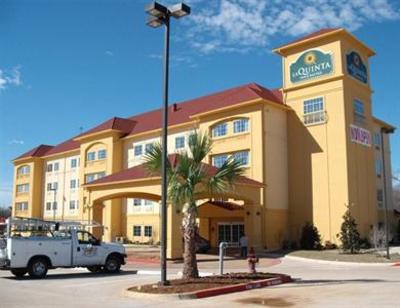 фото отеля La Quinta Inn & Suites Fort Worth-N Richland Hills