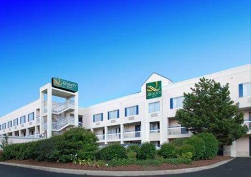 фото отеля Quality Inn East Syracuse