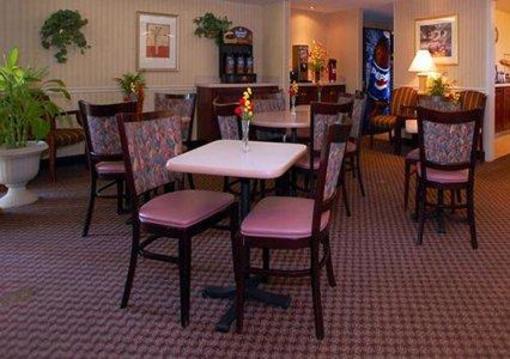 фото отеля Quality Inn East Syracuse