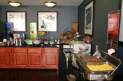 фото отеля Hampton Inn Hinesville
