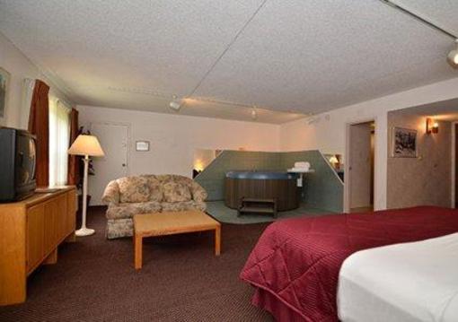 фото отеля Clarion Inn & Suites and Convention Center