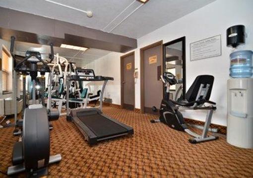 фото отеля Clarion Inn & Suites and Convention Center