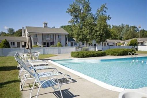 фото отеля Americas Best Value Inn - E Greenbush Albany