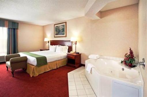фото отеля Holiday Inn Express Suites Murphy