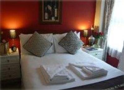 фото отеля Laurel Cottage Bowness-on-Windermere
