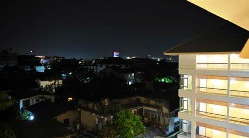 фото отеля Puri Piman Apartment