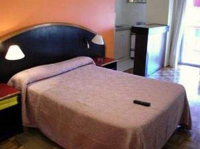 фото отеля Embassy All Suites Hotel