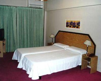 фото отеля Embassy All Suites Hotel