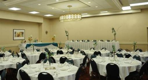 фото отеля BEST WESTERN InnTowner and the Highland Club