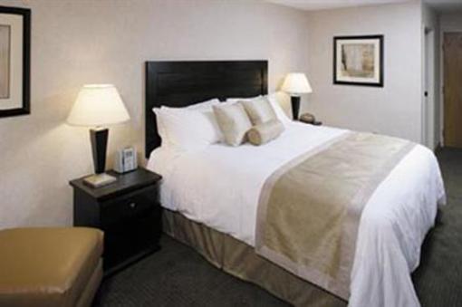 фото отеля BEST WESTERN InnTowner and the Highland Club