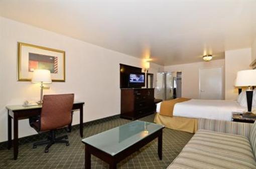 фото отеля Holiday Inn Express Mira Mesa