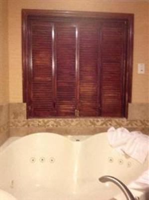 фото отеля Riverwalk Plaza Hotel & Suites