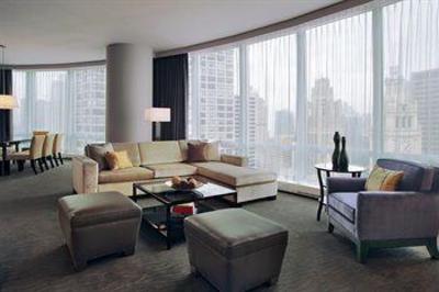 фото отеля Trump International Hotel & Tower Chicago