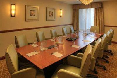 фото отеля Hilton Garden Inn Portland/Lake Oswego